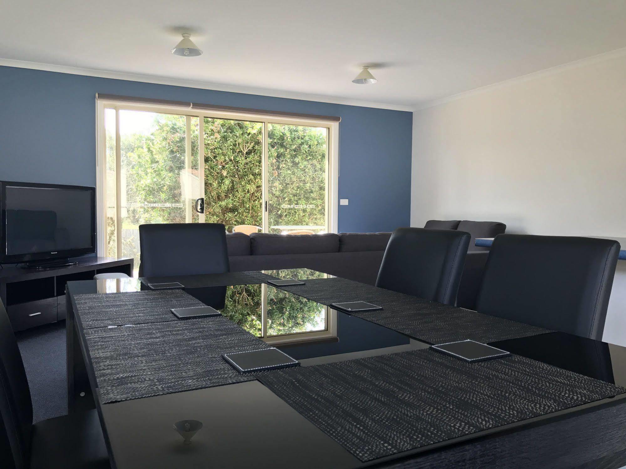 Woodbyne Resort Wimbledon Heights Buitenkant foto