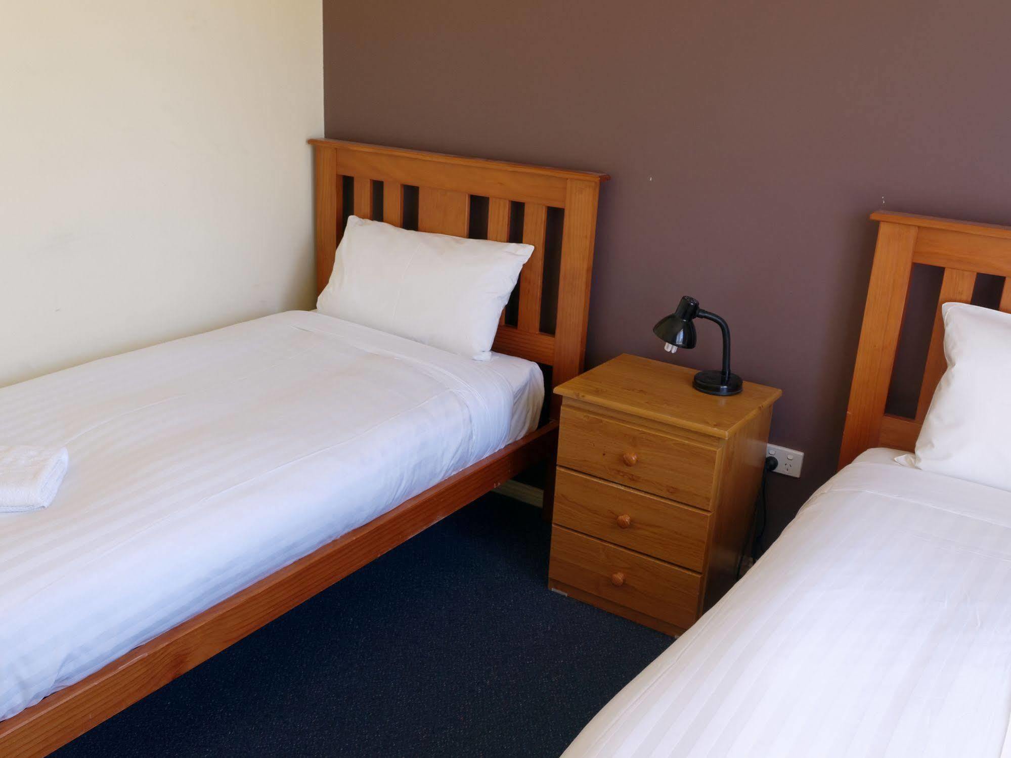 Woodbyne Resort Wimbledon Heights Buitenkant foto